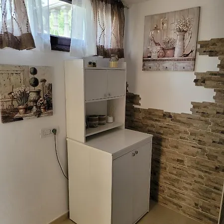 La Casa Delle Rose 1 בית נופש Giba