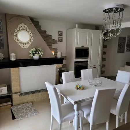 La Casa Delle Rose 1