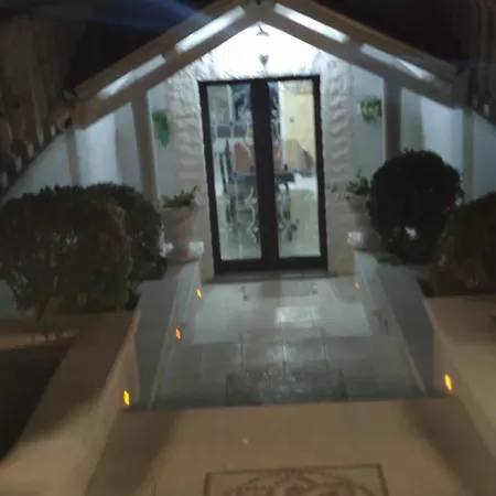 La Casa Delle Rose 1 Giba