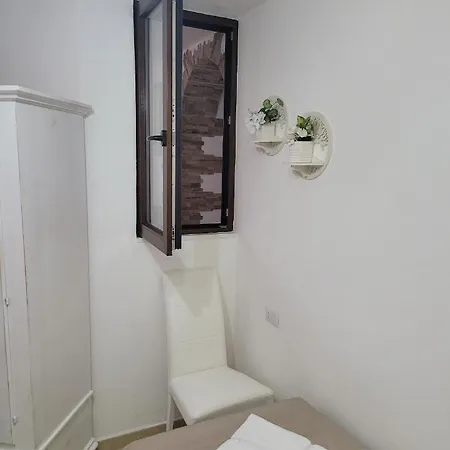 La Casa Delle Rose 1 * Giba